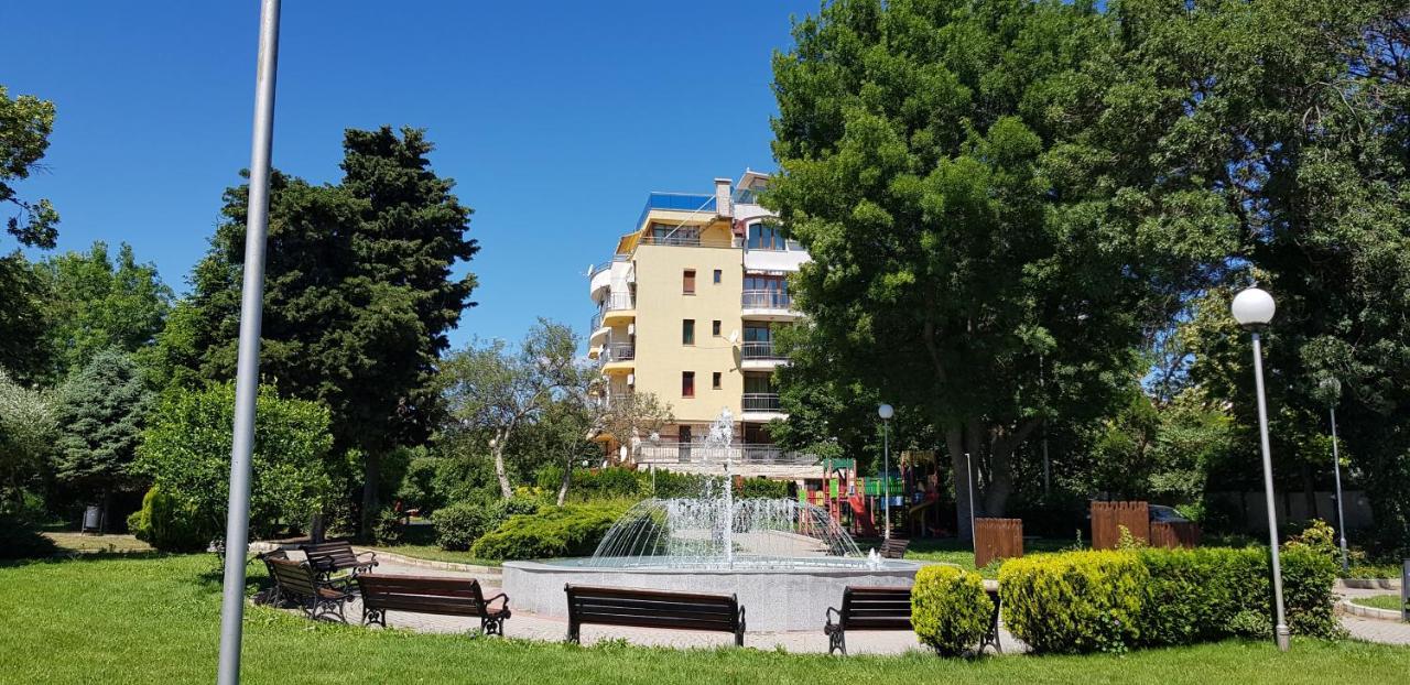 Апартамент Парк Несебър Exterior photo