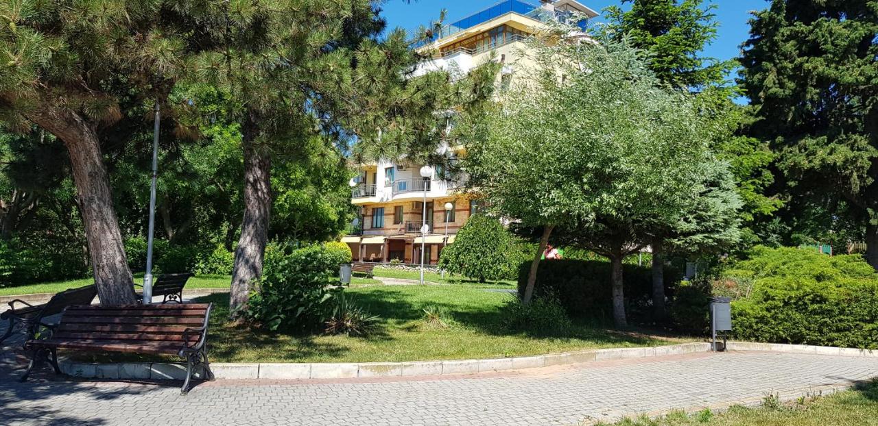 Апартамент Парк Несебър Exterior photo